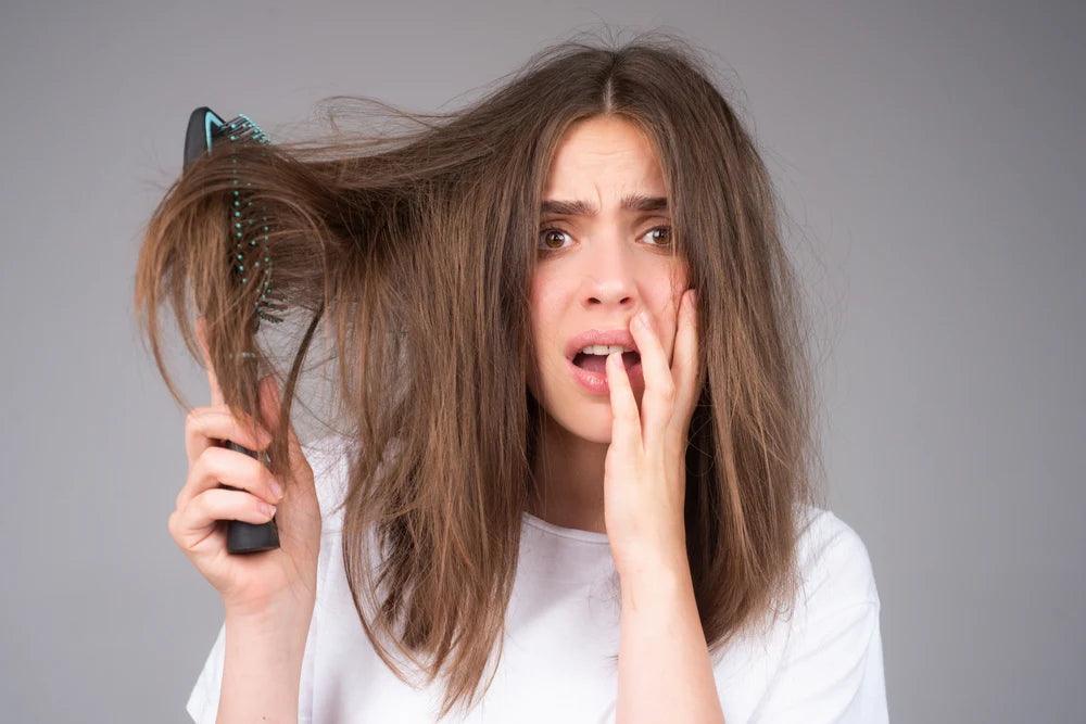 How Hair Serum for Frizzy Hair Can Help in Humid Weather