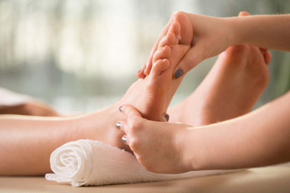 Benefits of Foot Massage Oil and How to Use It for Daily Relaxation