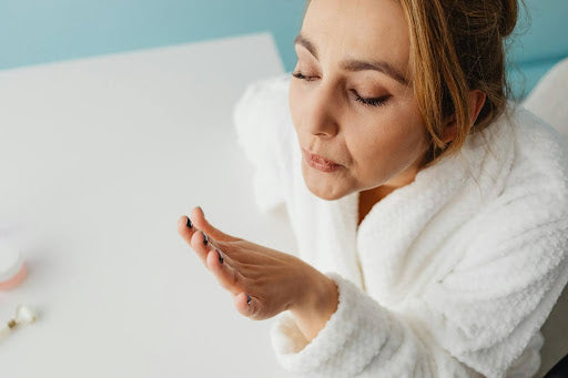 Weekly Nail Care Checklist for Maintaining Strong and Beautiful Nails